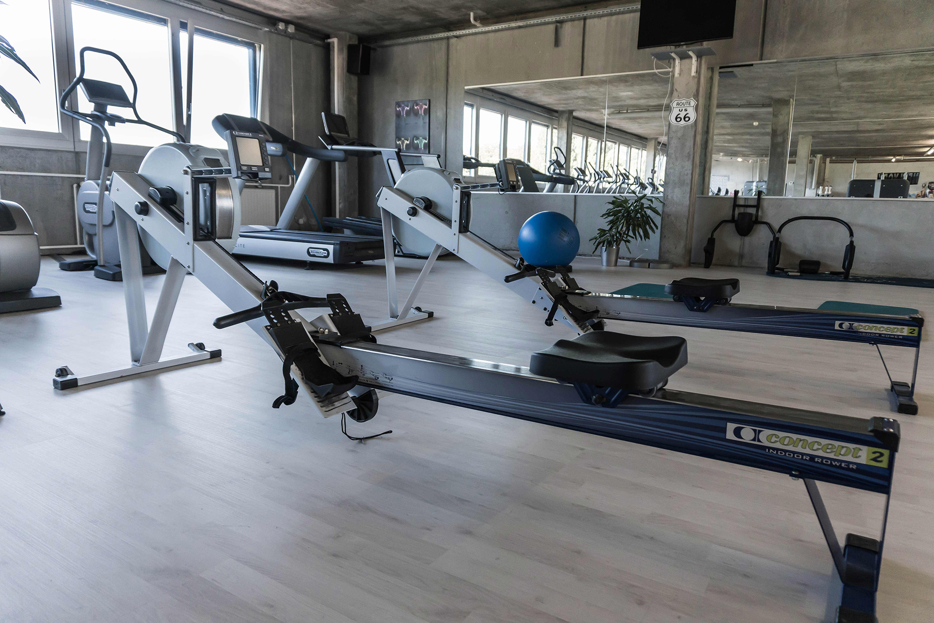 Wolfs Gym Aarberg Lyss Bern Fitness Studio Gerätepark